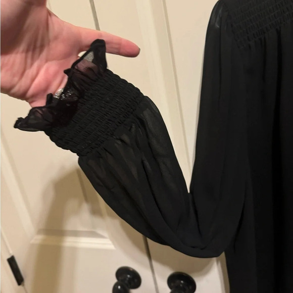 1. State Black Long Sleeve Smocked Detail Button Down Blouse Sz XXL - Picture 3 of 9